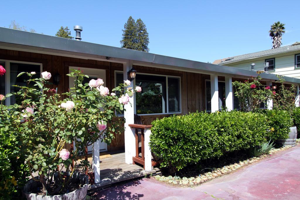 The Woods Hotel - Gay Lgbtq Cabins Guerneville Exterior photo